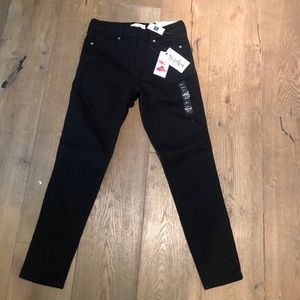 Black Skinny jeans